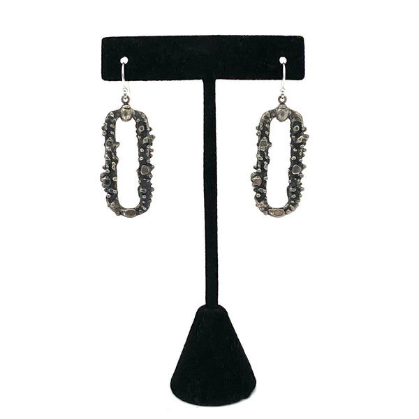 detail Guy Vidal Canada vintage brutalist pewter oval drop earrings Canadian Modernist jewelry design