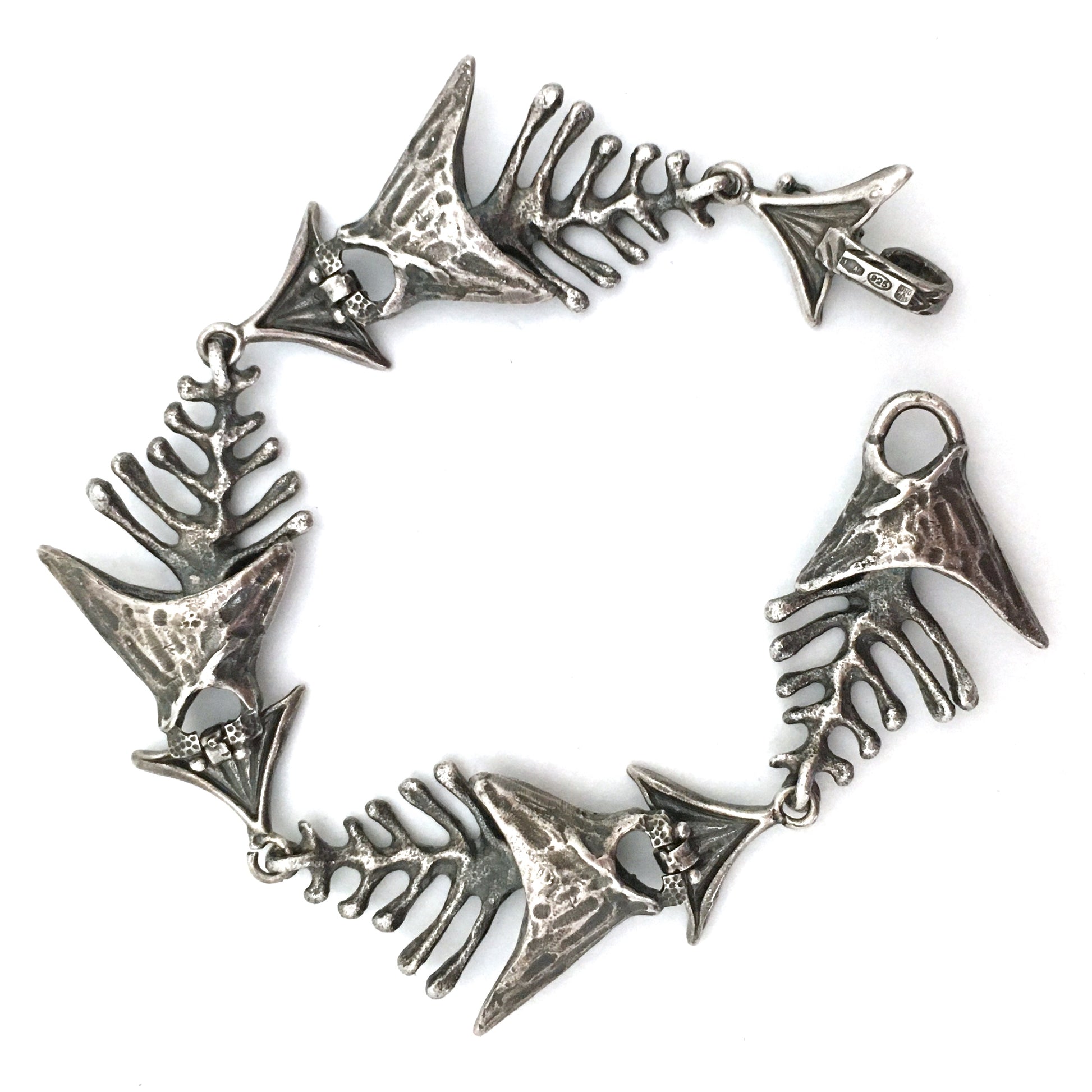 back UnoAErre Italy vintage sterling silver and enamel articulated fish bracelet mid century modernist jewelry design