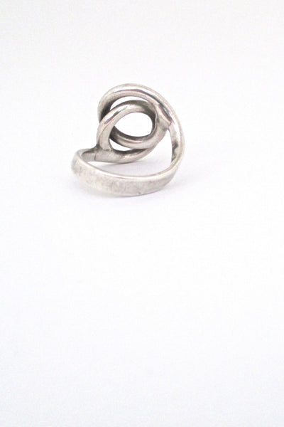 Plus Studios / Norway Design joined circles ring