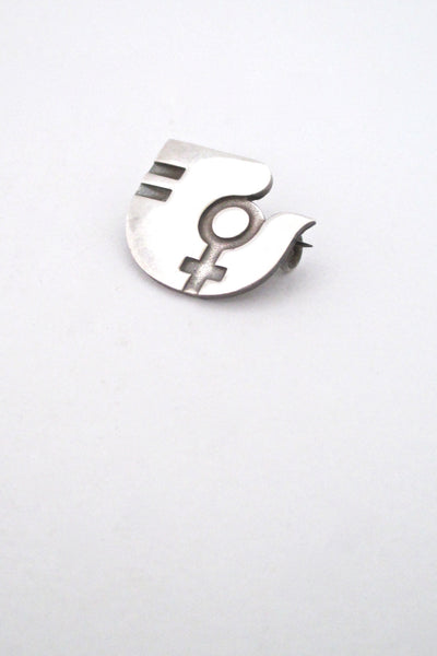 detail aarikka Finland vintage Internationl Womens Year 1975 bird logo silver brooch