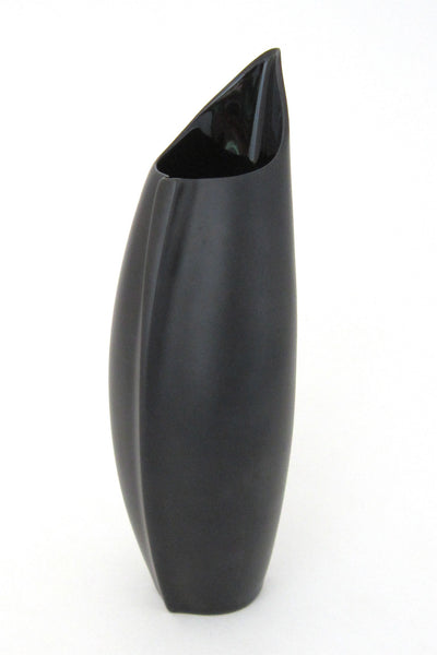 Rosenthal Germany porcelaine noire Pinguino vase by Lino Sabattini