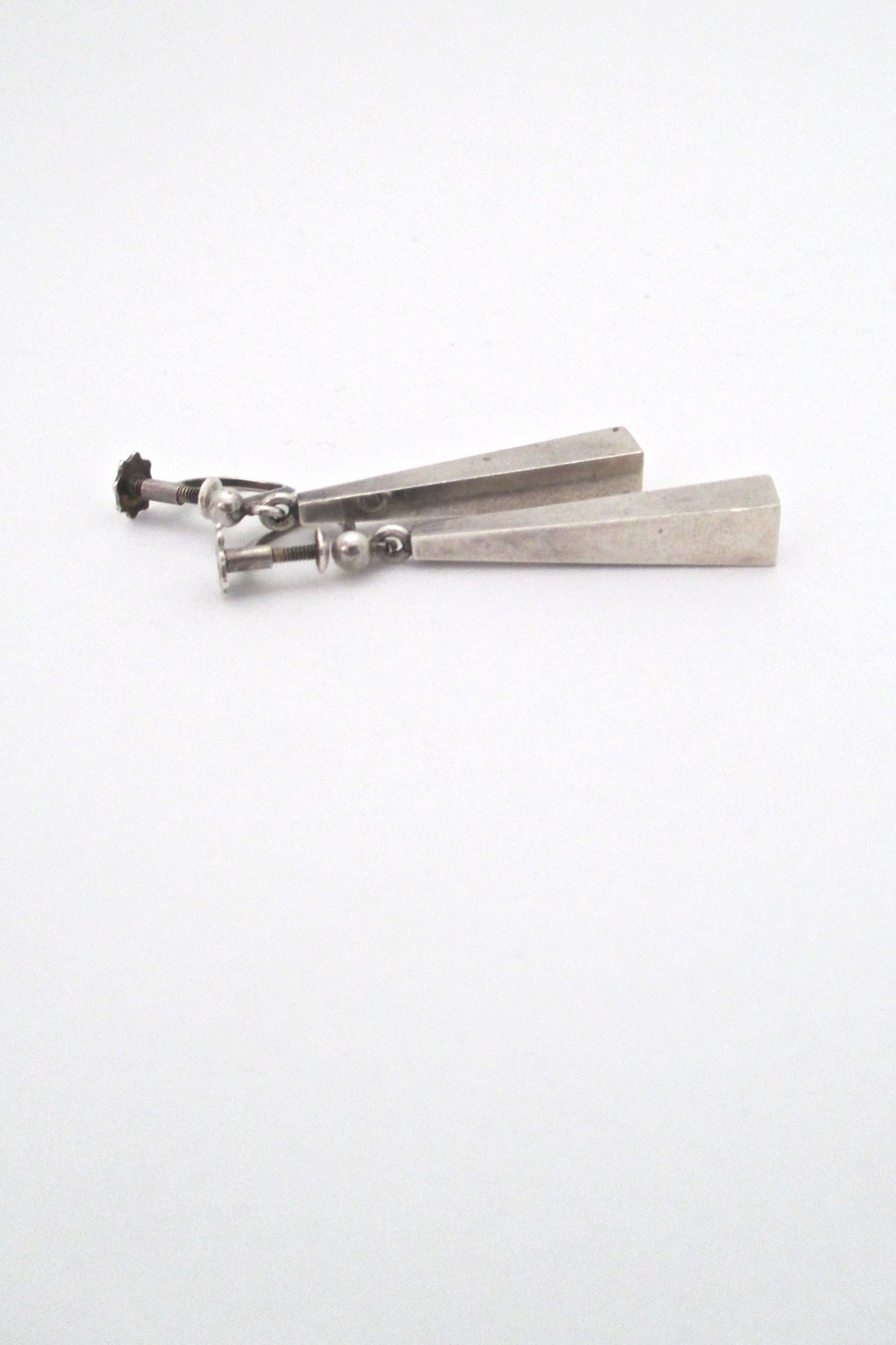 profile Arne Johansen Denmark vintage silver Scandinavian Modern drop earrings
