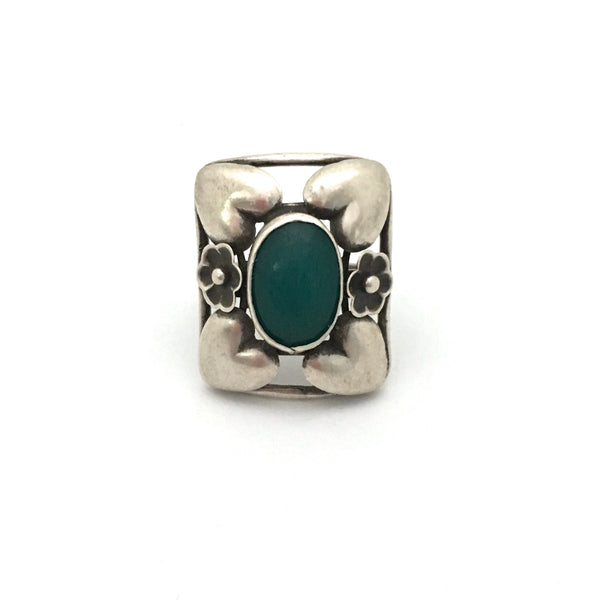 detail classic Scandinavian design extra large silver and chrysoprase ring Danish design jewelry