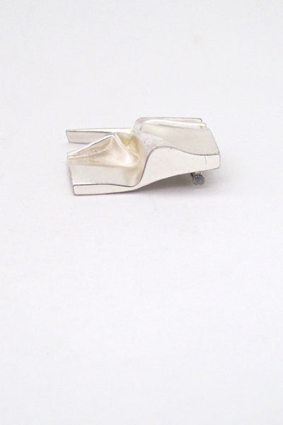 profile Bjorn Weckstrom for Lapponia Finland vintage silver sculptural brooch pendant