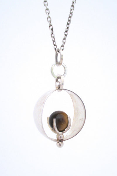 detail Elis Kauppi Kupittaan Kulta Finland vintage Scandinavian Modern silver tiger eye pendant necklace 1966