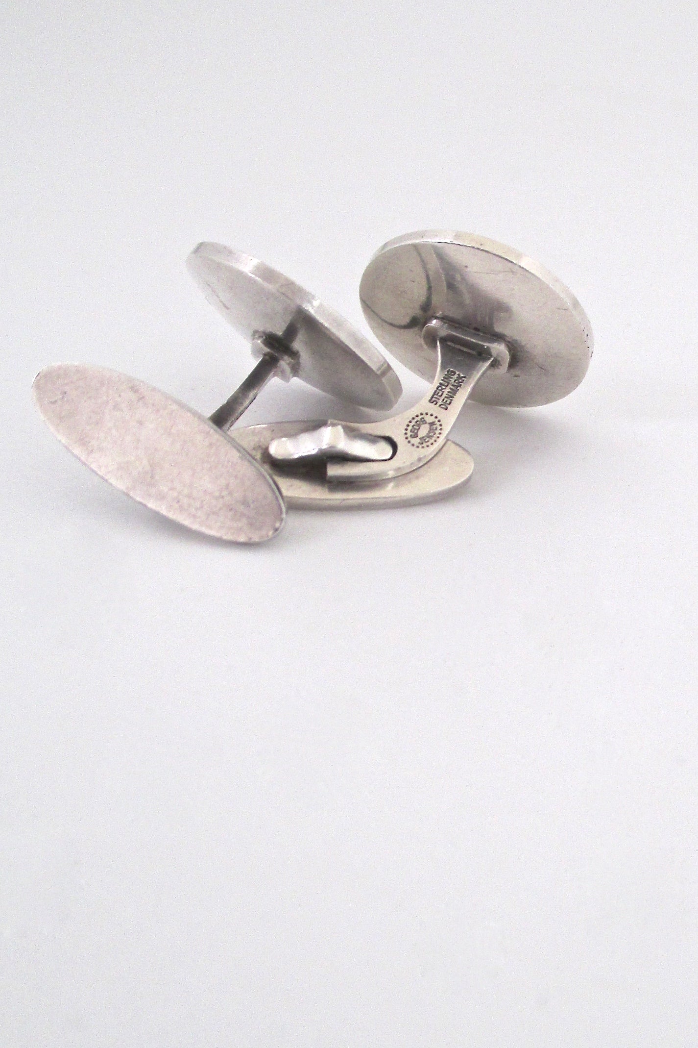 detail Georg Jensen Denmark vintage silver Scandinavian Modern cufflinks 75B by Poul Hansen