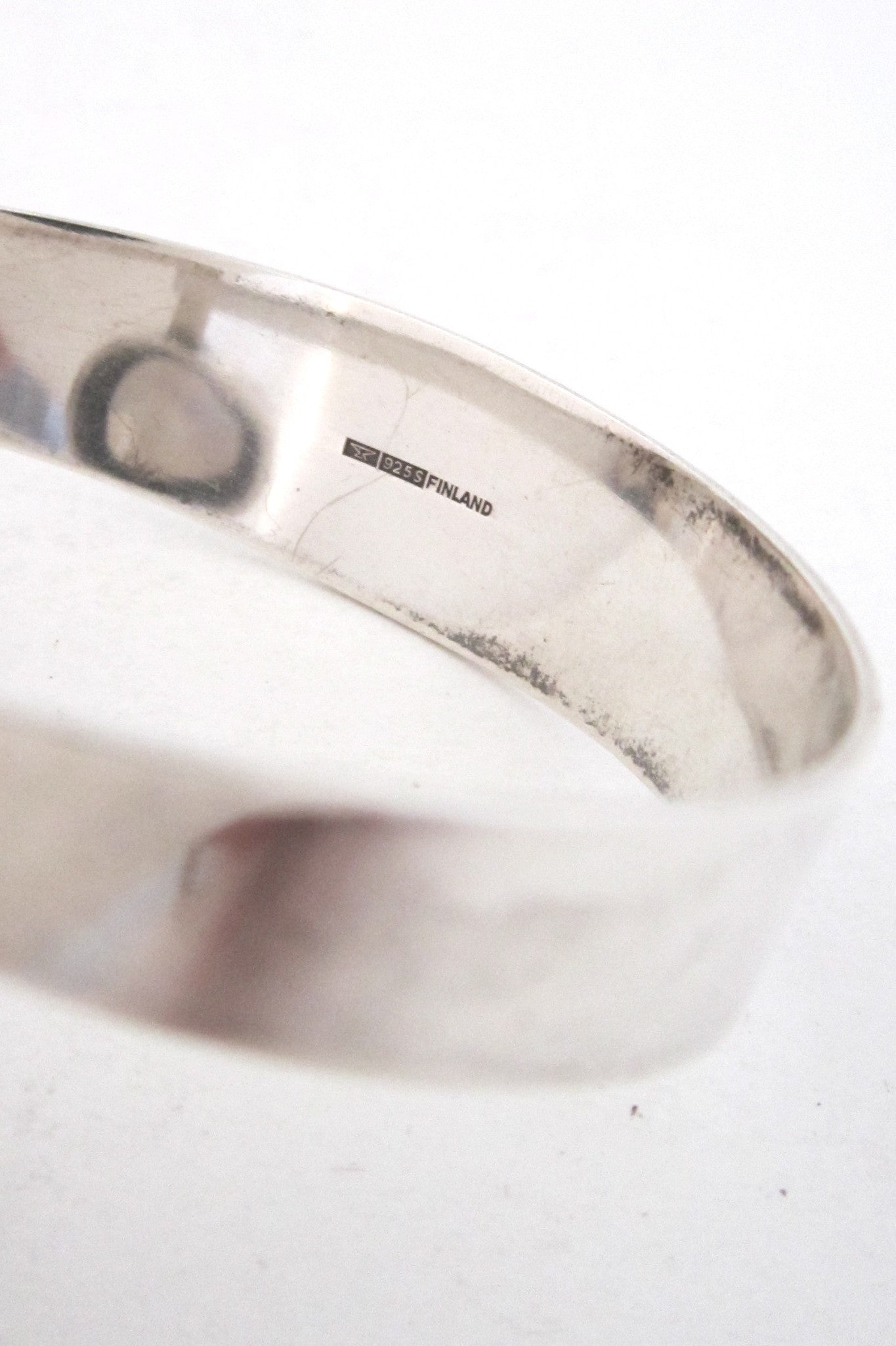 Elis Kauppi iconic bracelet