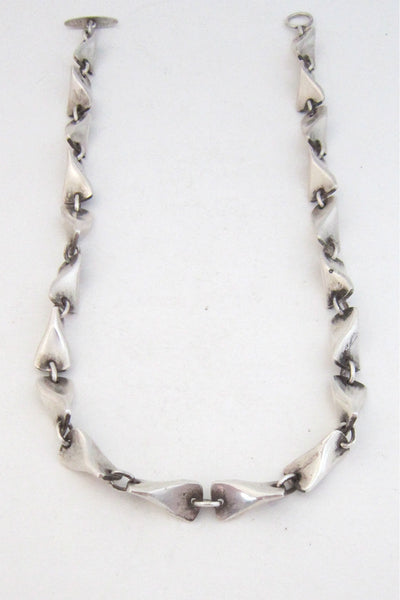 Georg_Jensen_Denmark_vinatge_silver_butterfly_necklace_104a