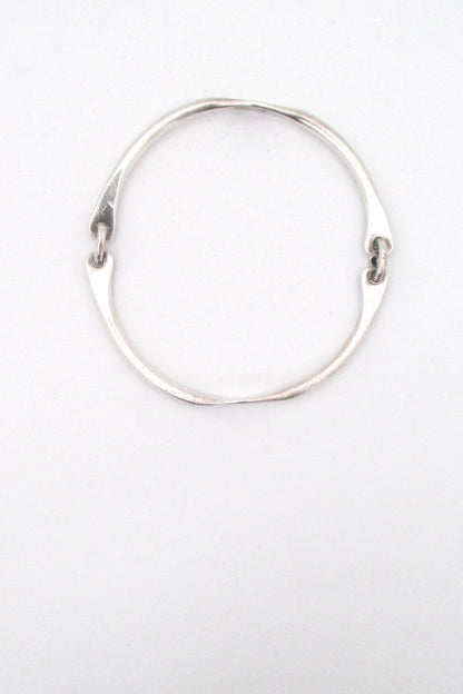 Rafael Canada sterling silver hinged bracelet