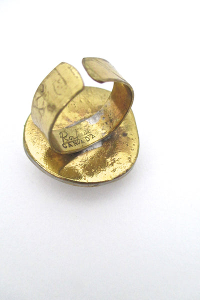 Rafael Canada brass and clear grass green ring