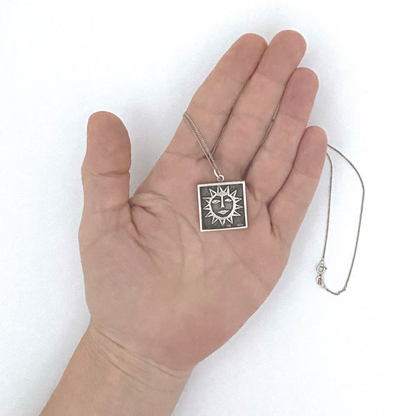 scale Kultateollisuus Finland vintage silver sun pendant necklace by Jorma Laine 1974 Scandinavian Modern jewelry design
