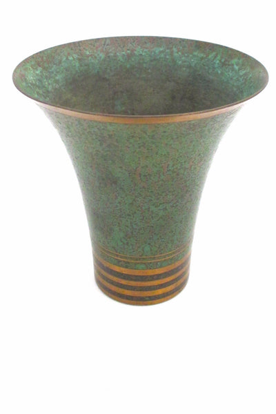 detail Carl Sorensen USA vintage art deco bronze trumpet vase signed