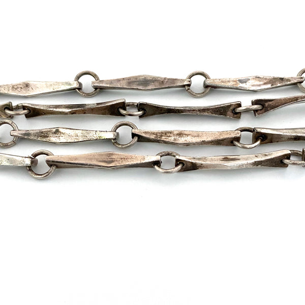 detail Hattie Carnegie USA mid century modernist extra long sterling silver plate chain necklace