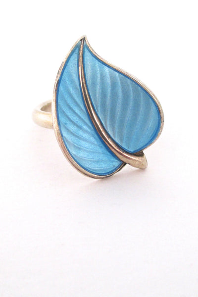 detail Hans Myhre Norway vintage mid century sterling and enamel leaf ring