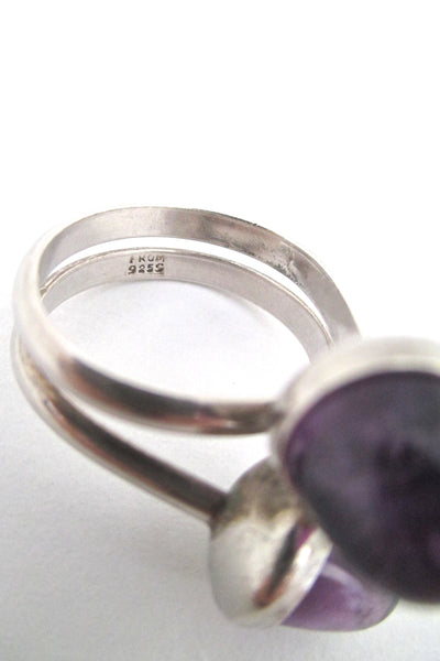 Niels From double bullet cabochon amethyst ring
