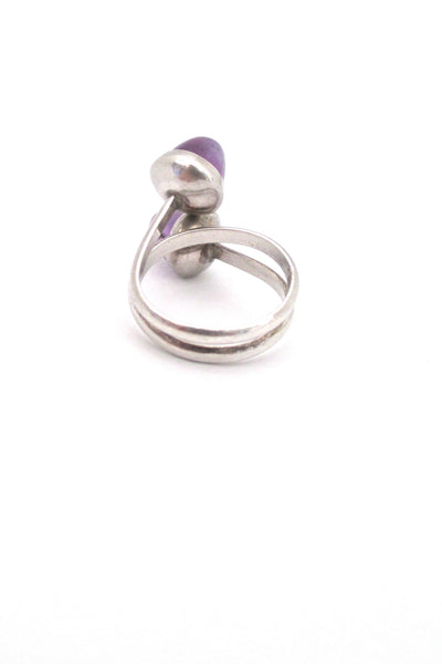 Niels From double bullet cabochon amethyst ring