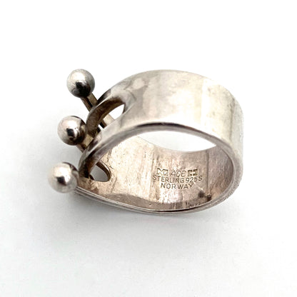 Anna Greta Eker 'Jester' ring ~ 5 point