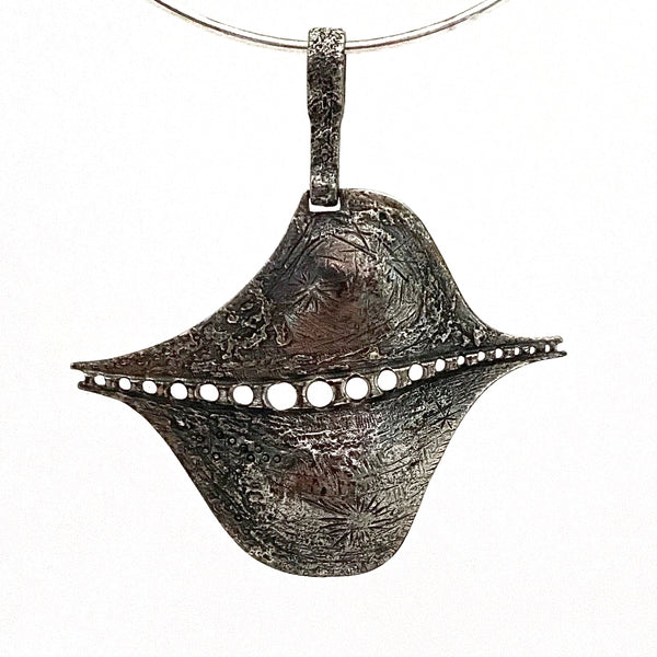 detail Guy Vidal Canada vintage brutalist pewter extra large pendant for necklace Modernist jewelry design