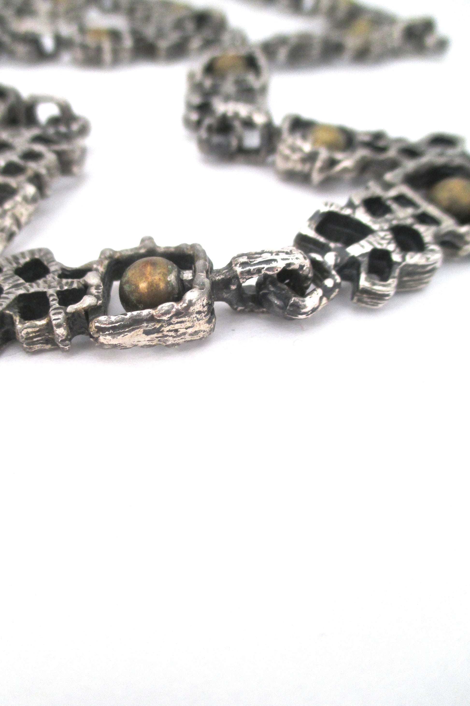detail Guy Vidal Canada vintage brutalist pewter and bronze long link chain