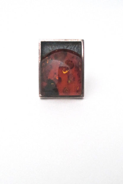detail Mariusz Gliwinski Poland extra large silver amber ring Modernist design