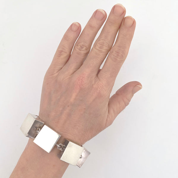 scale Pekka Piekainen Finland vintage silver large chunky link bracelet 1974 Auran Kultaseppa