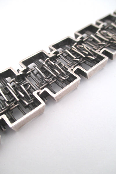 detail Hans Gehrig Canada vintage heavy silver mid century modernist panel link bracelet