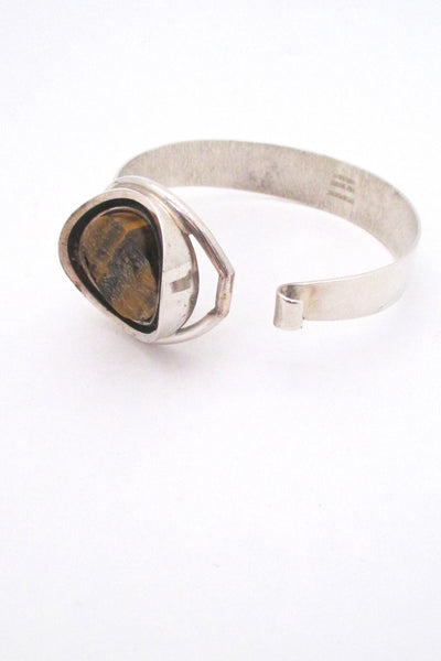 detail Henning Ulrichsen Denmark vintage silver and tiger eye bracelet