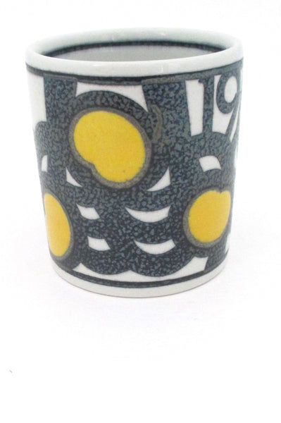 detail Royal Copenhagen small annual mug 1976 by Ann Marie Trolle