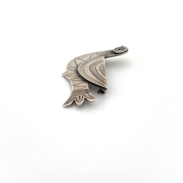 Jack Leyland stylized silver bird brooch ~ nicely detailed