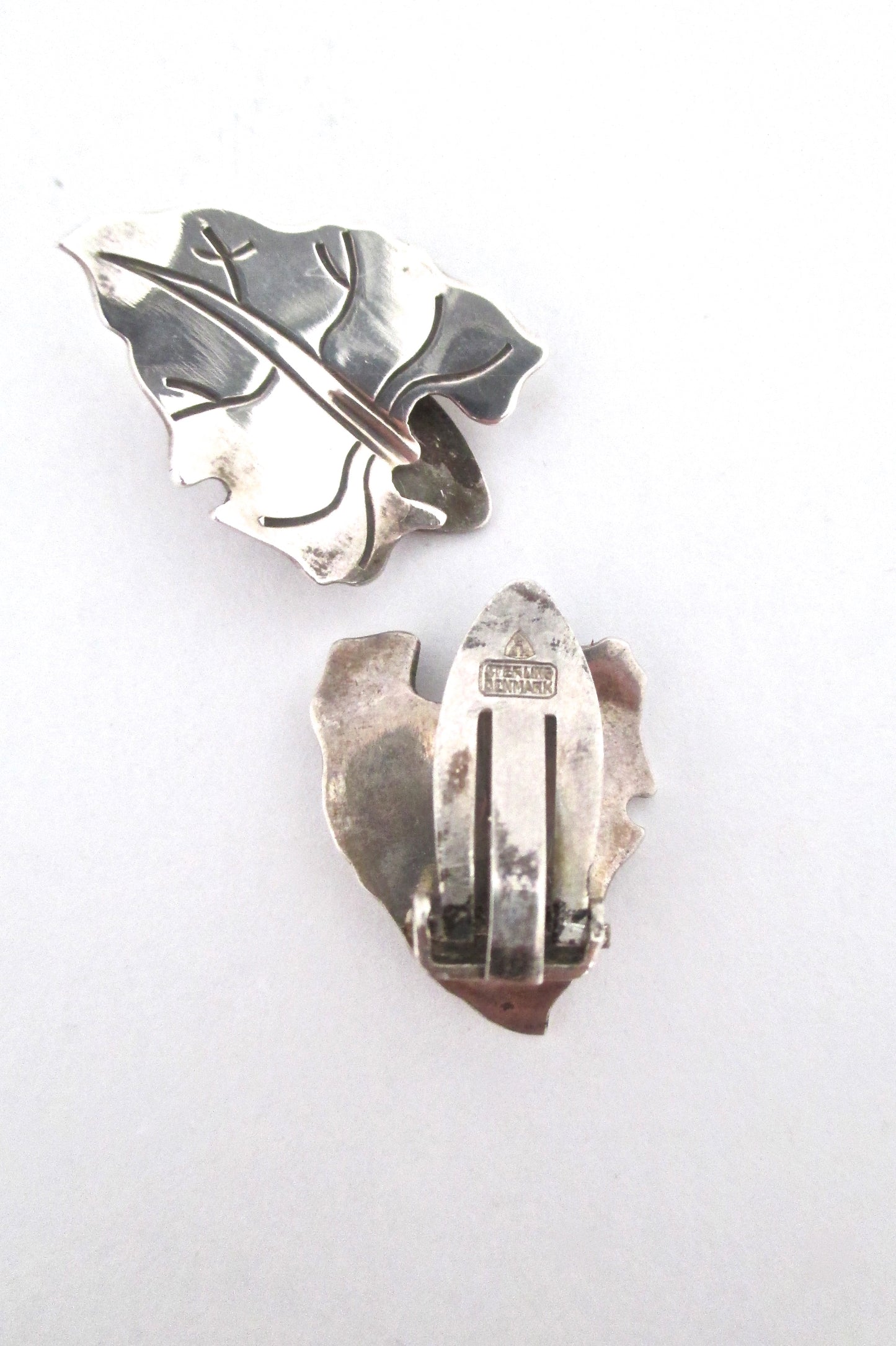 Anton Michelsen curved leaf ear clips - Gertrud Engel