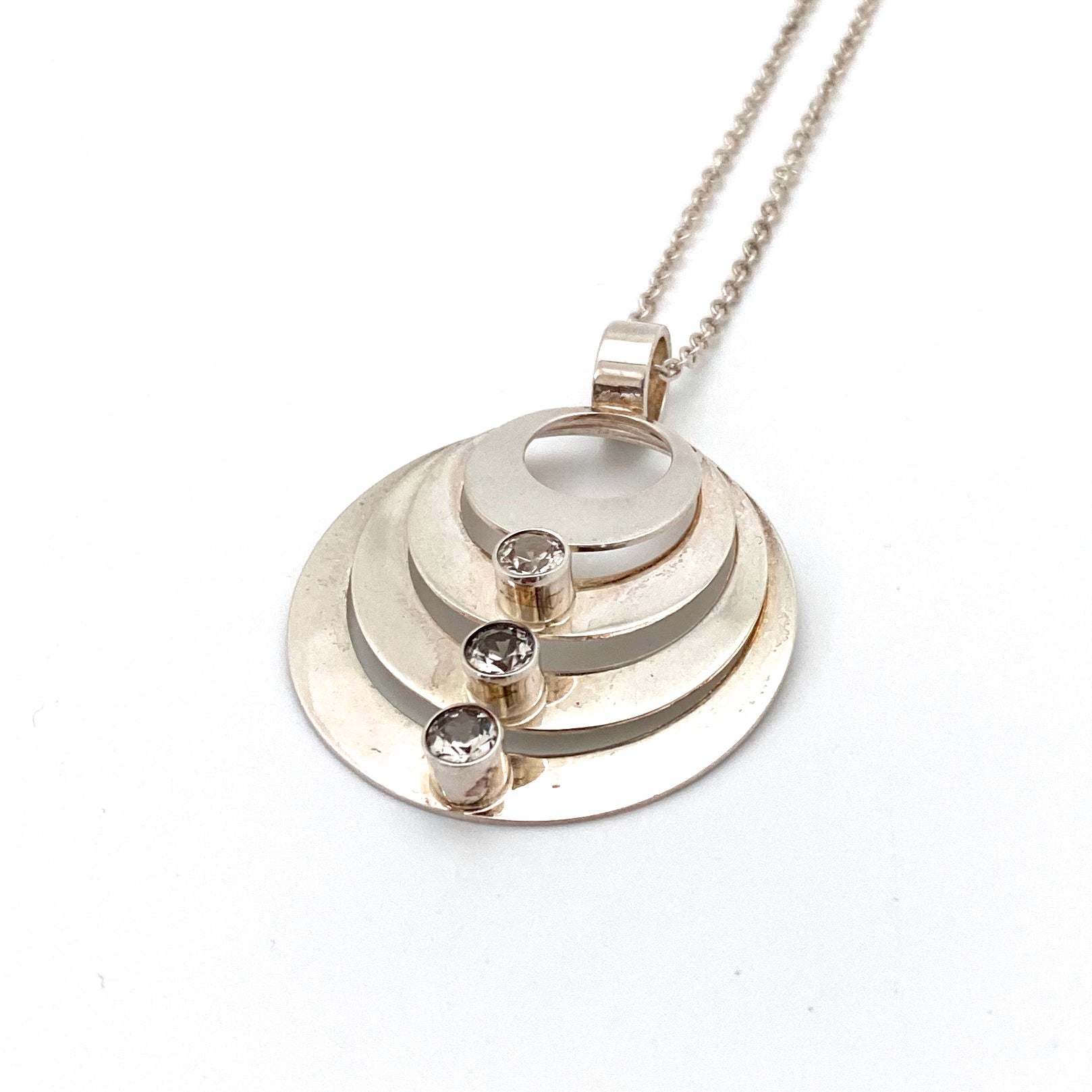 detail Kultaseppa Salovaara Finland large vintage layered silver rock crystal pendant necklace Scandinavian Modernist jewelry design