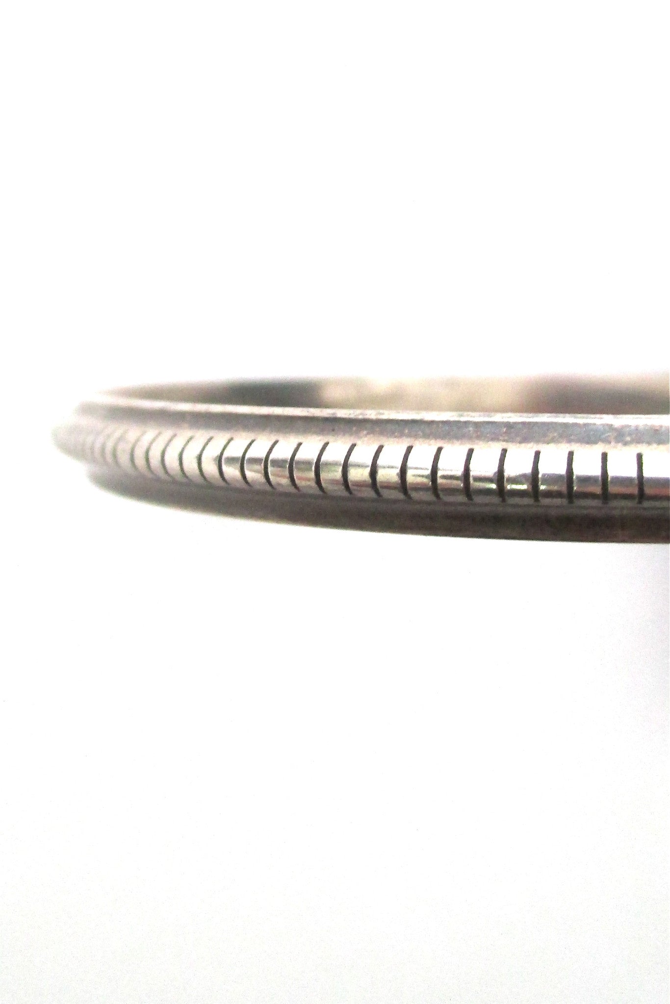 Hans_Hansen_Denmark_vintage_silver_Scandnavian_Modernist_bangle