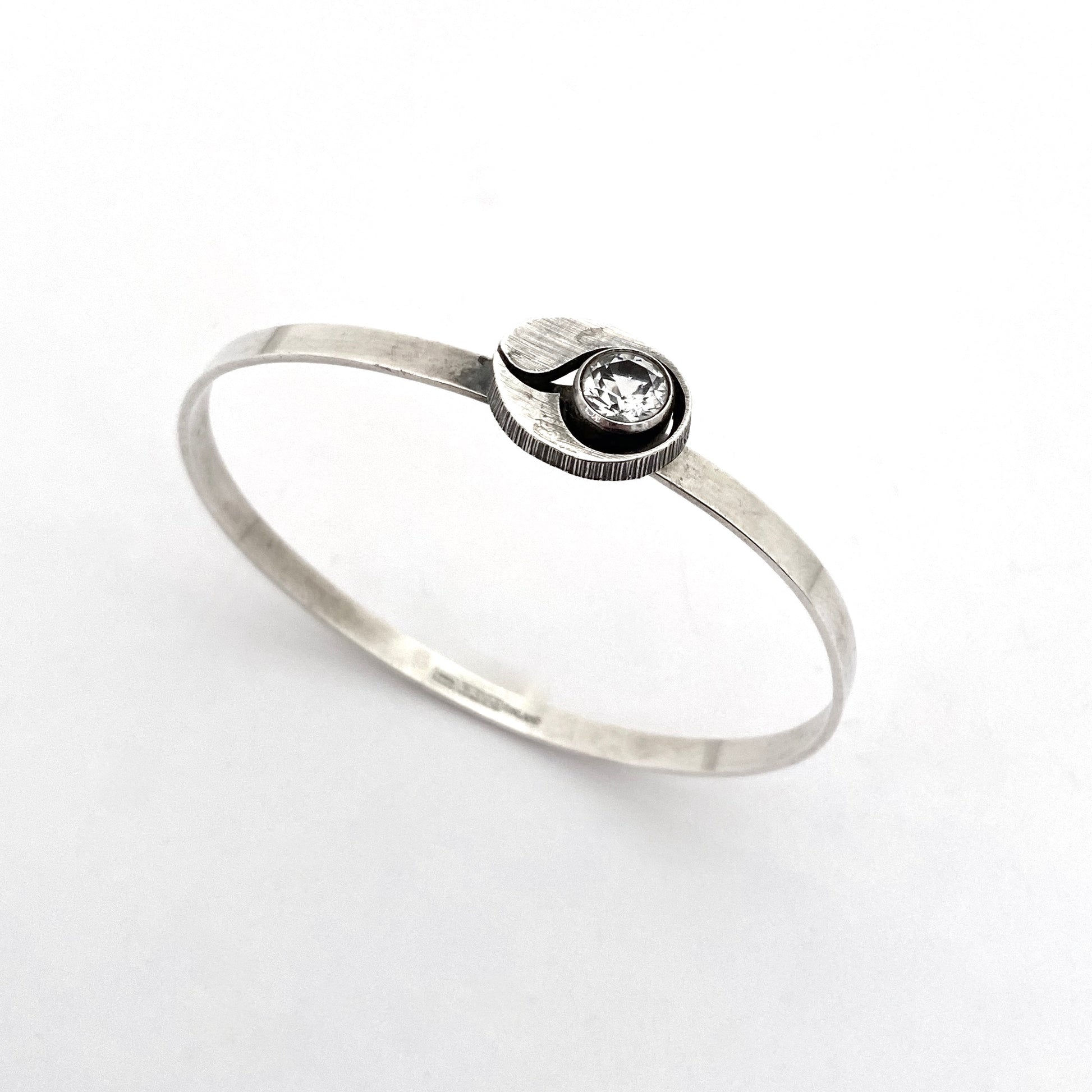 detail Sten and Laine Finland vintage silver rock crystal bracelet Karl Laine 1978 Scandinavian Modernist jewelry design