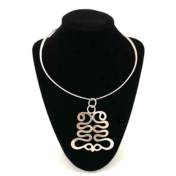 detail Anna Greta Eker Plus Studios Norway vintage silver large Curves pendant Scandinavian Modernist jewelry design