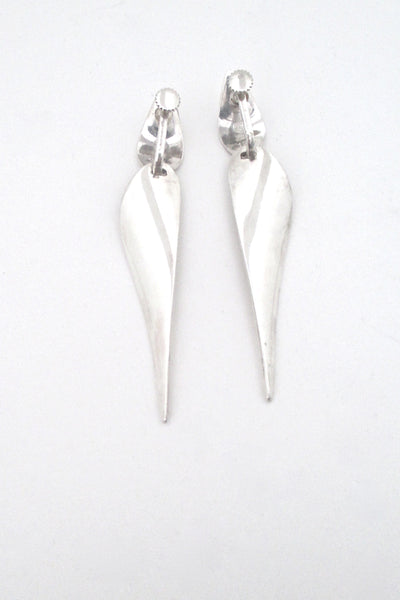 detail Georg Jensen vintage silver long drop earrings 128 by Nanna Ditzel Scandinavian Modernist design jewelry
