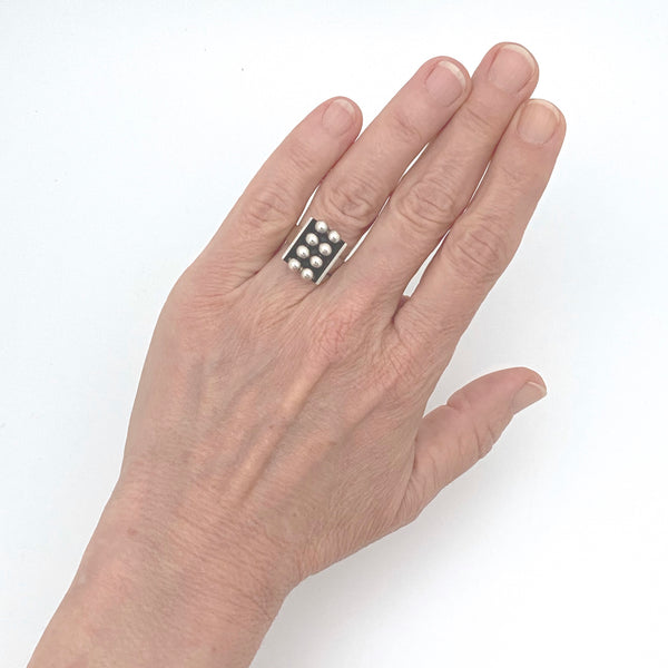 scale Elis Kauppi Kupittaan Kulta Finland vintage silver 8 spheres ring Scandinavian Modernist jewelry design