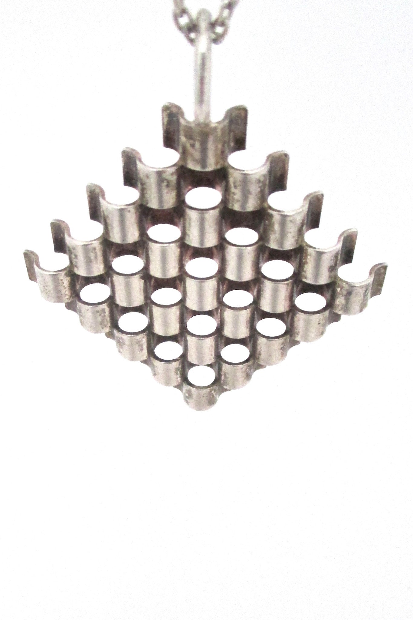 Elis Kauppi 'wave grid' pendant necklace