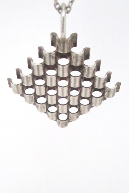 Elis Kauppi 'wave grid' openwork necklace