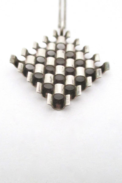 Elis Kauppi 'wave grid' openwork necklace