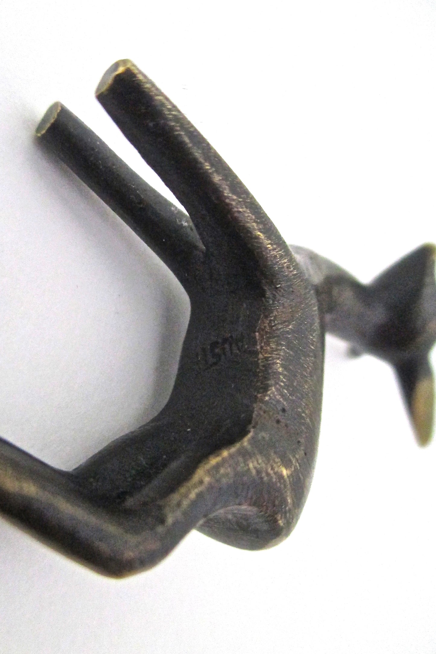 Baller diminutive bronze deer