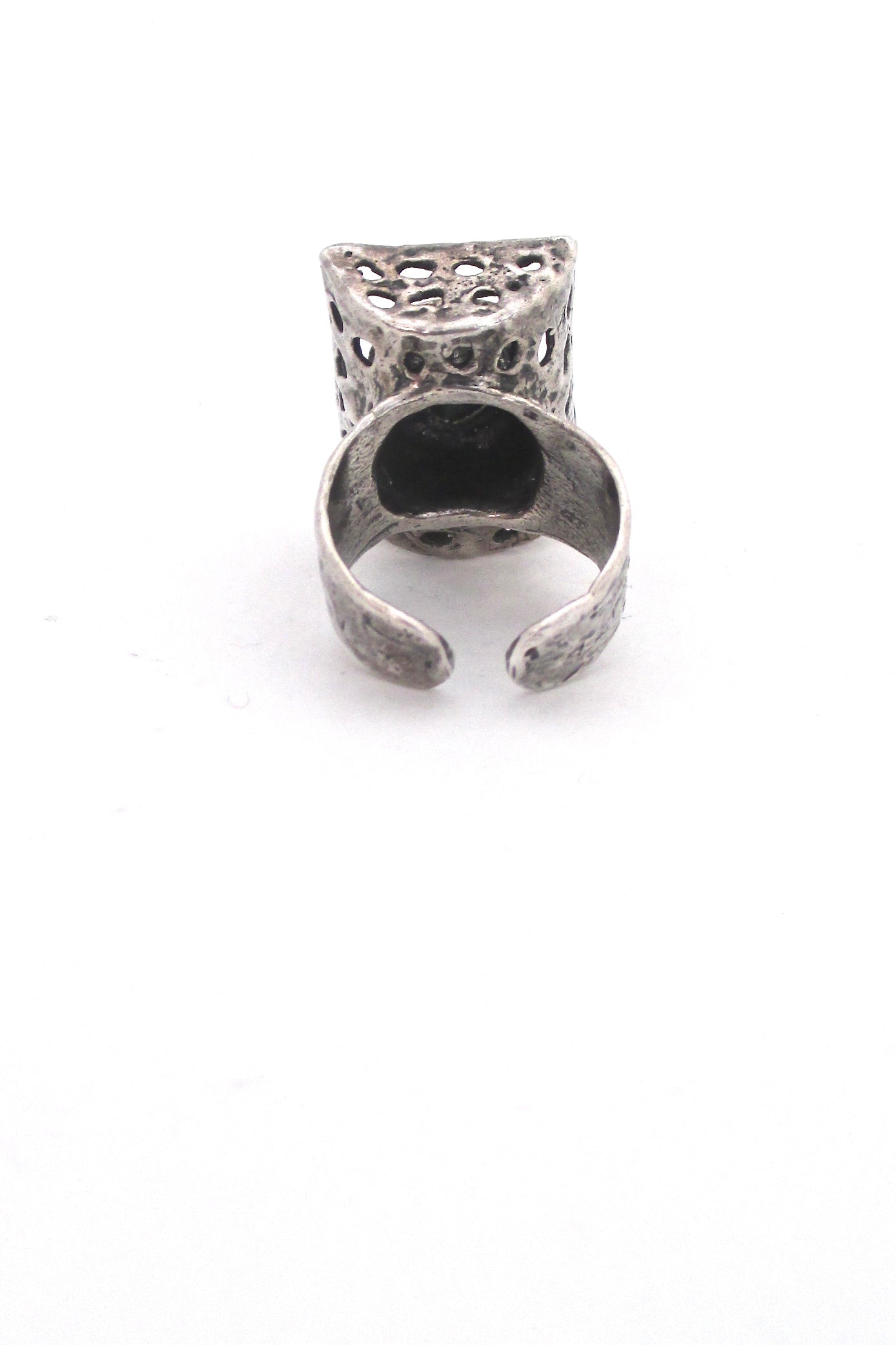 detail large brutalist silver large shadowbox ring vintage Modernist jewelry
