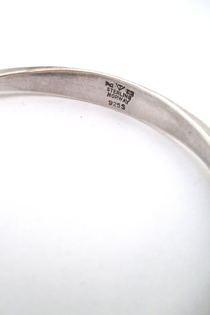 Tone Vigeland hammered silver bangle bracelet