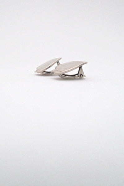Hans Hansen silver heart ear clips #403