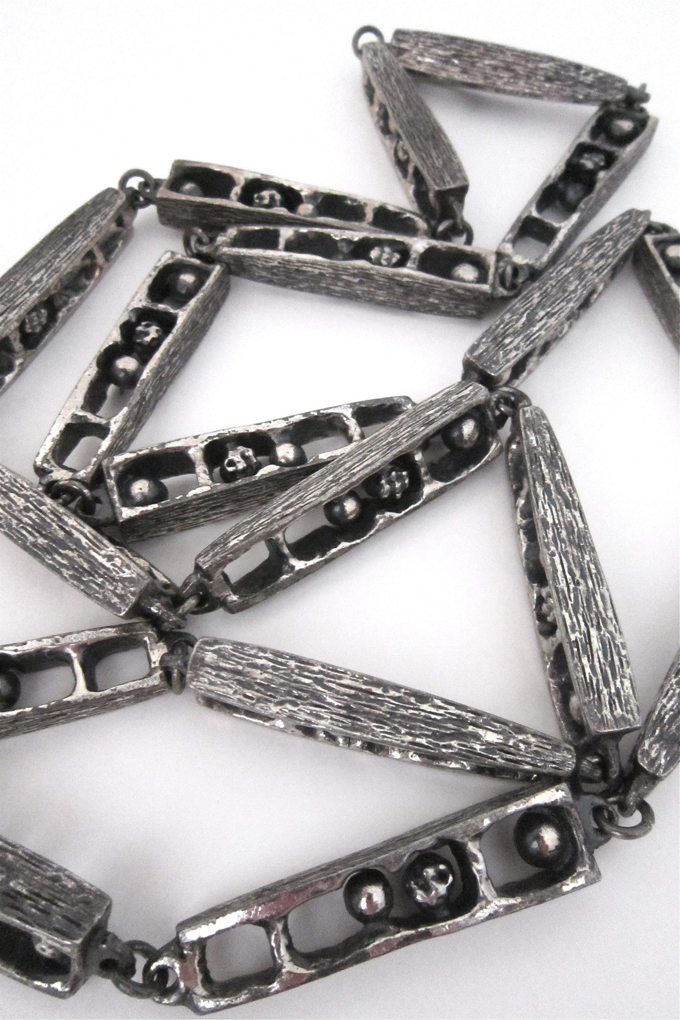 Guy Vidal Canada brutalist 'cubicles' long link necklace