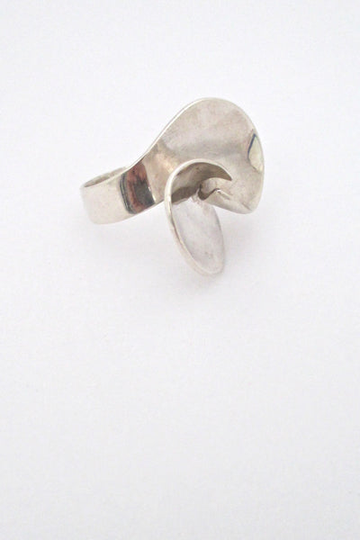 profile Georg Jensen Denmark vintage Modernist silver swirl ring 130 by Ibe Dahlquist