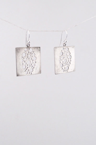 detail Liisa Vitali for Nils Westerback vintage modernist silver Pitsi earrings 1970