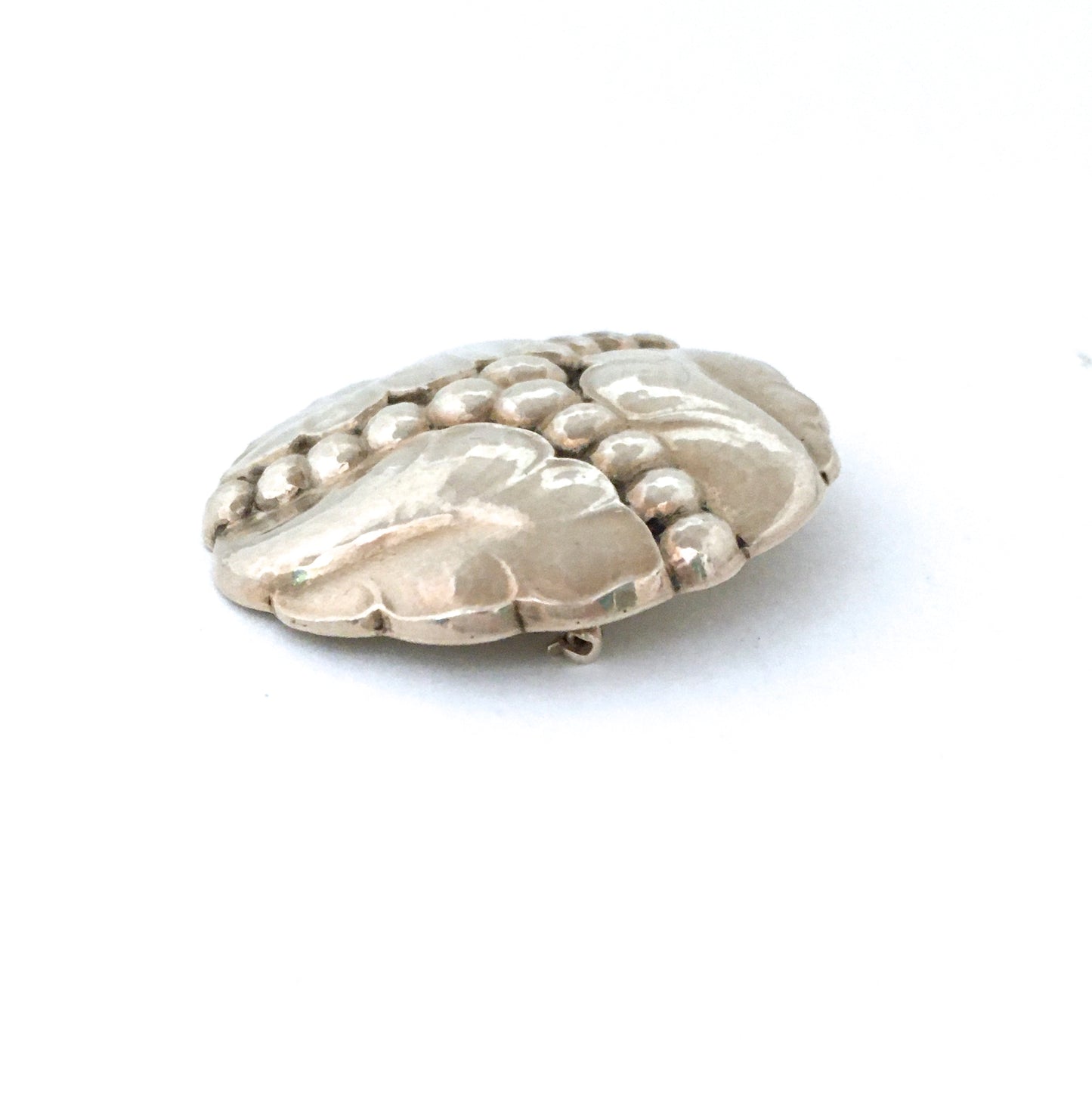 profile Georg Jensen Denmark vintage silver floral skonvirke brooch 82C