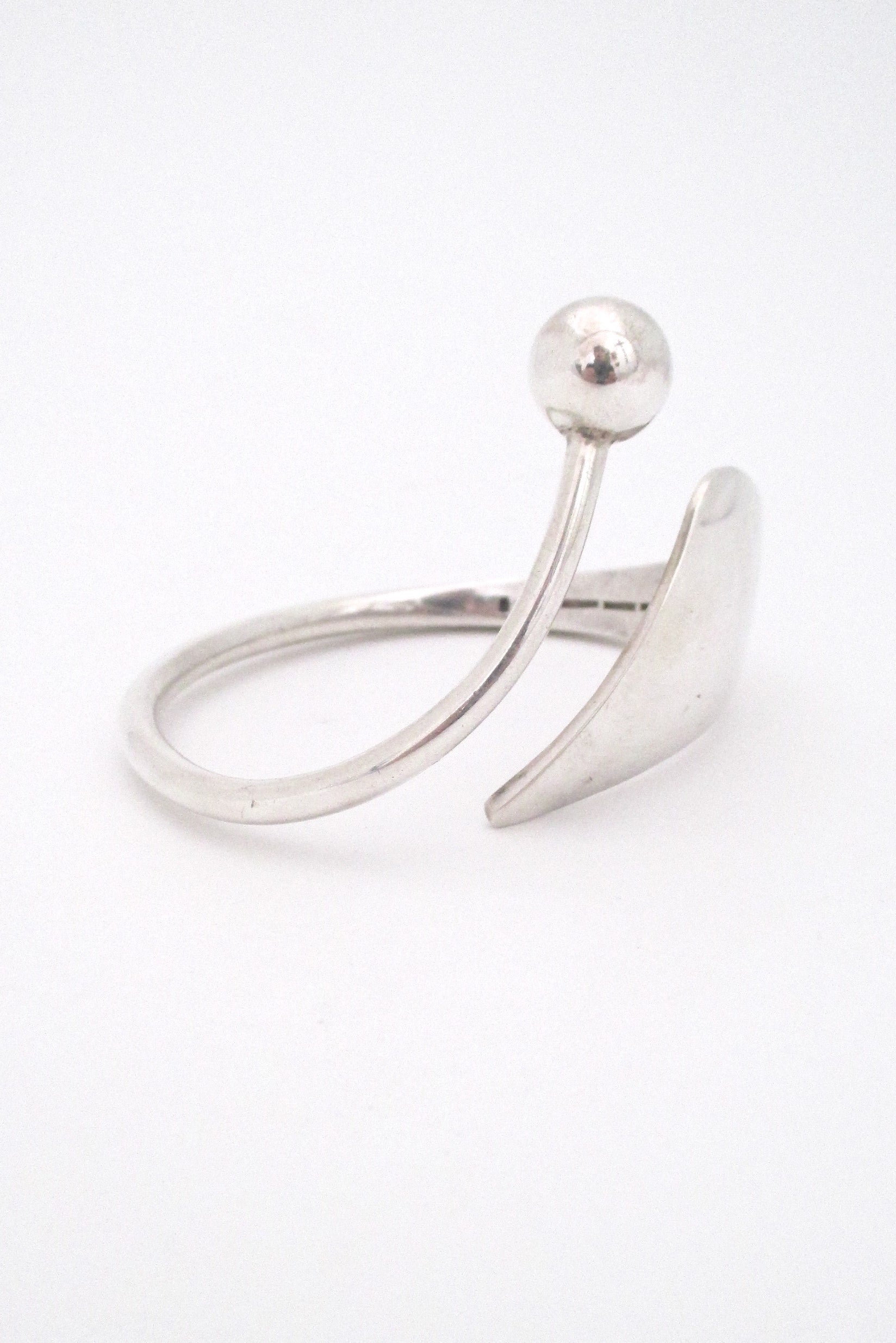 profile Bent Knudsen heavy silver Scandinavian Modern bangle bracelet hand wrought
