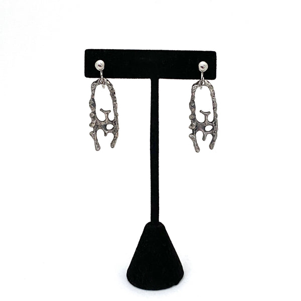 detail Guy Vidal Canada vintage brutalist pewter openwork drop earrings Canadian design jewelry