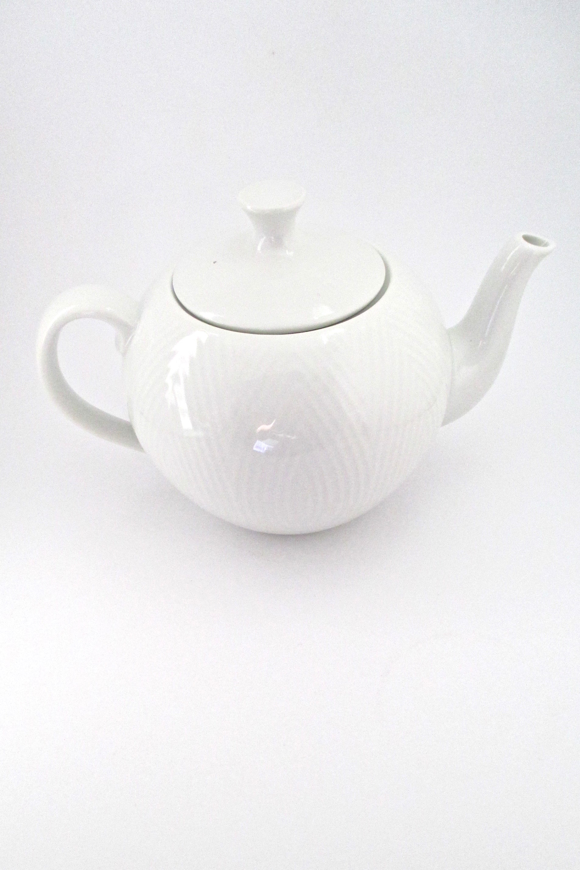 detail Royal Copenhagen Denmark vintage mid century modern large Salto teapot Axel Salto 1950s